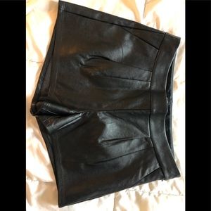 Express black shorts size 6